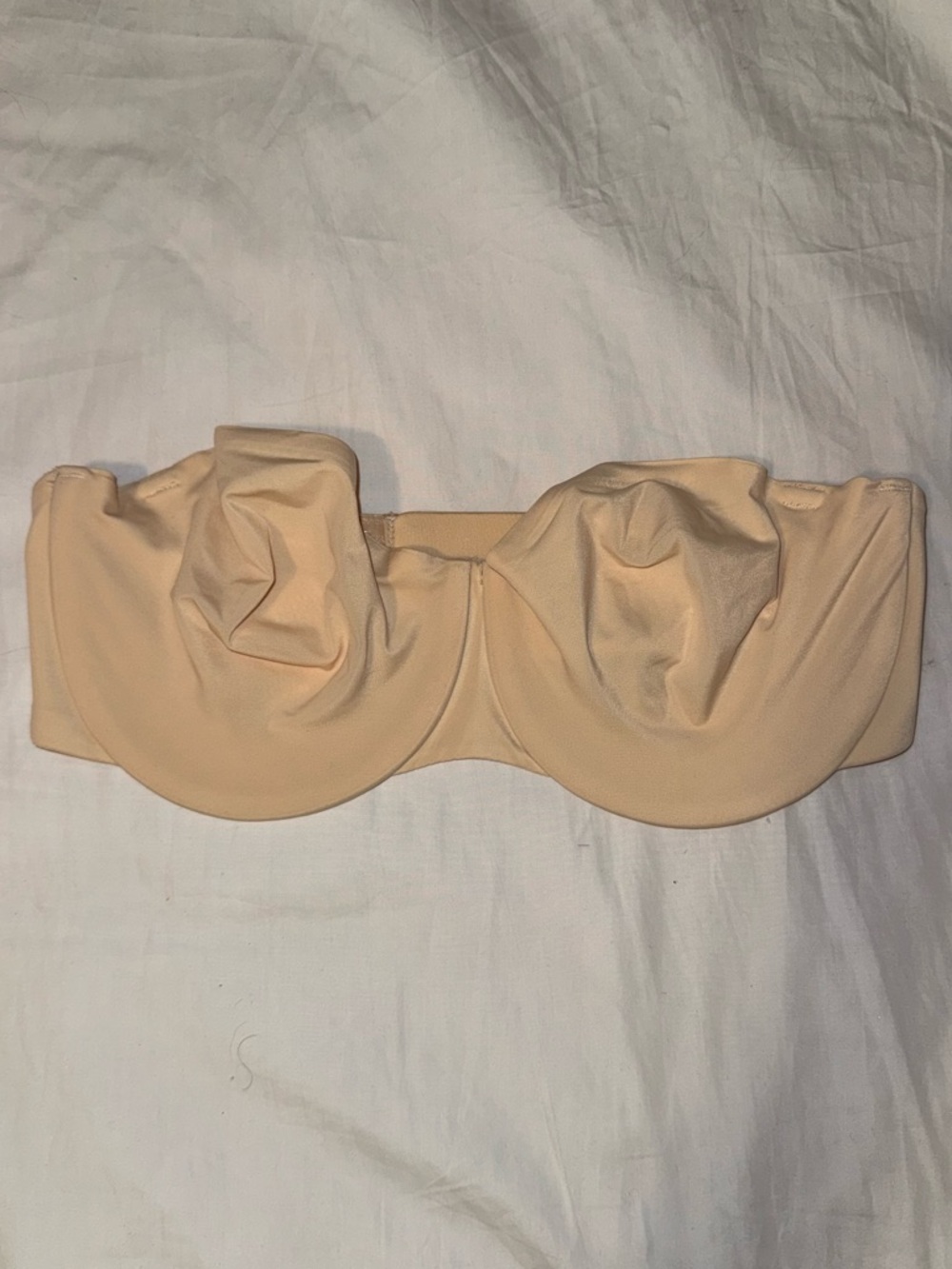 SKIMS Strapless Bra in Nude Size 34D